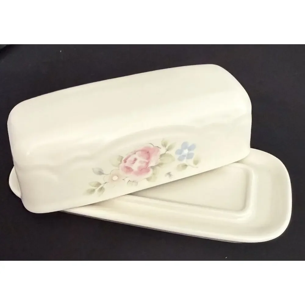 Vintage Phaltzgraff Tea Rose Covered butter Dish With Box In New condition.